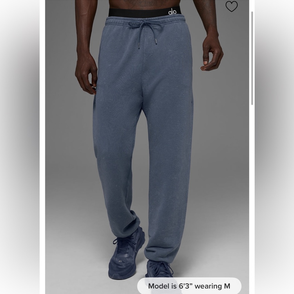 NWT! ALO Yoga Chill Vintage Wash Sweatpant
